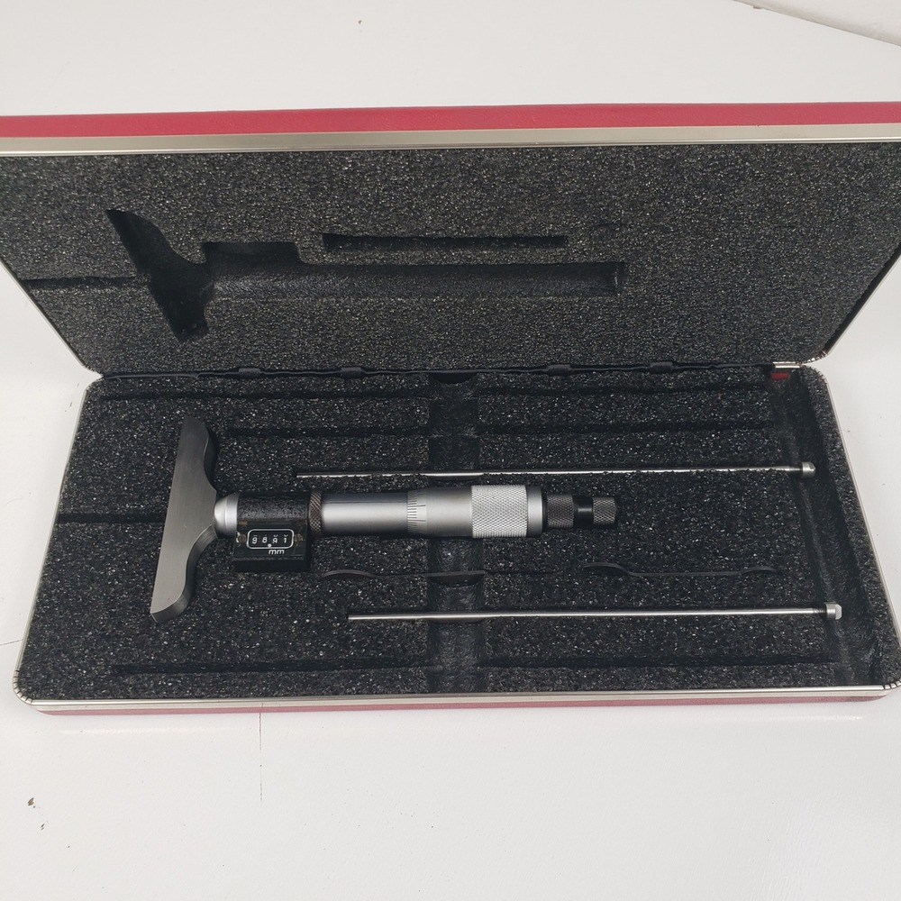 Starrett No. 446M Mechanical Digital Depth Micrometer Metric with Case & Rods